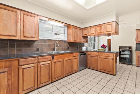 708 W North Avenue Lampasas TX 76550