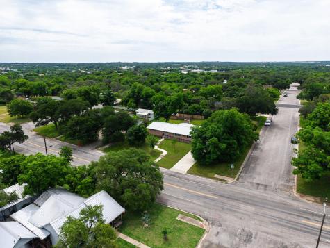 708 W North Avenue Lampasas TX 76550