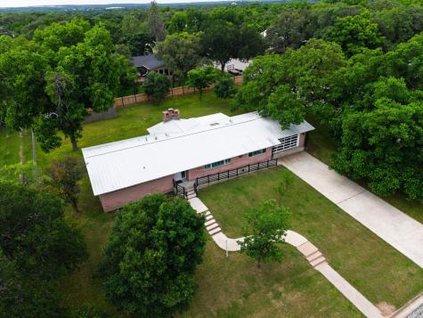 708 W North Avenue Lampasas TX 76550
