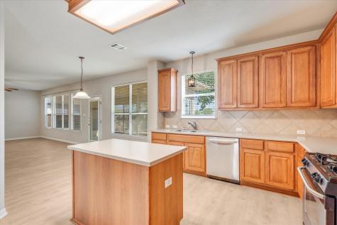 4029 Lake Edge Way Pflugerville TX 78660