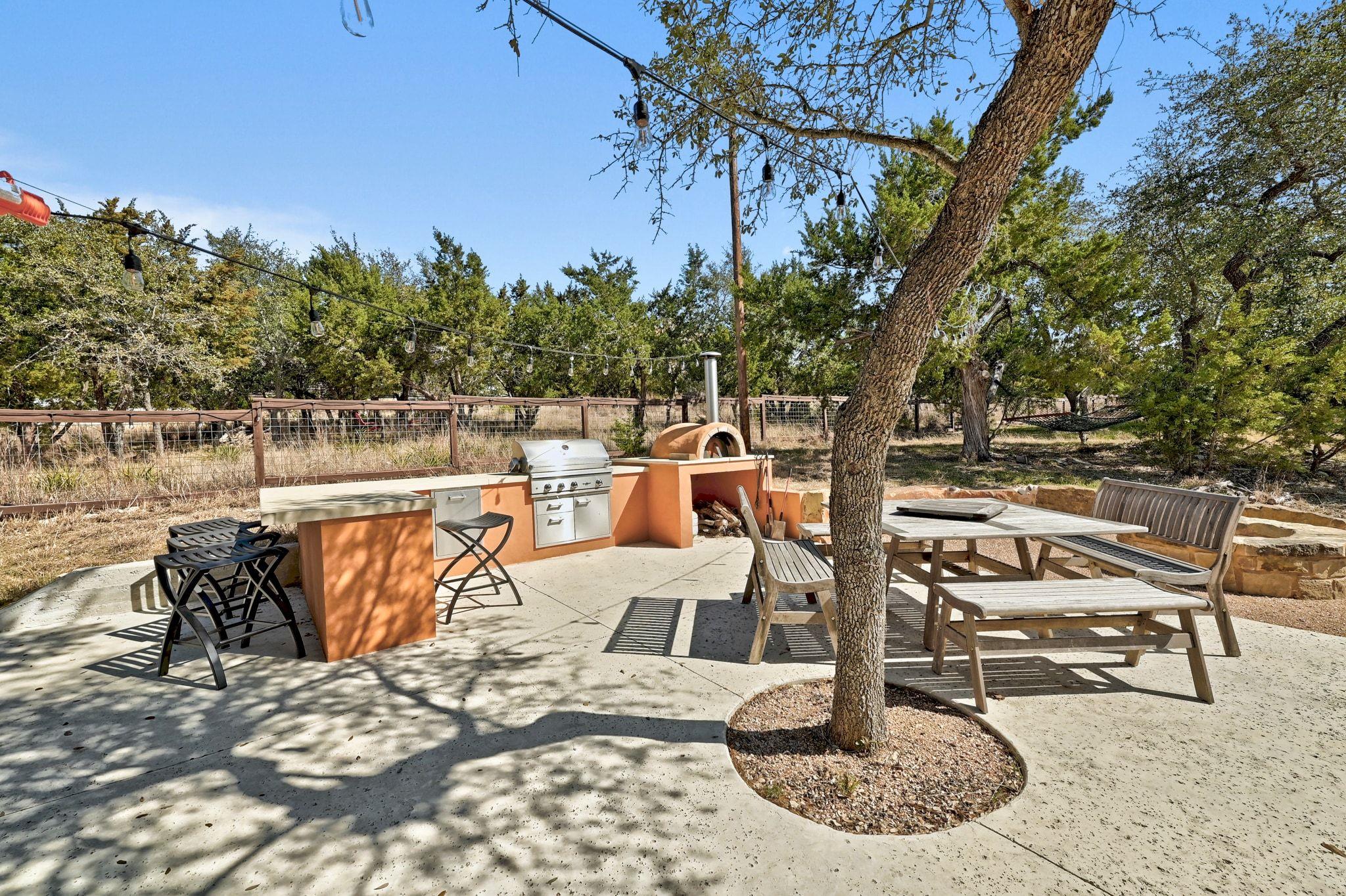 10105 Little Creek Circle Dripping Springs TX 78620