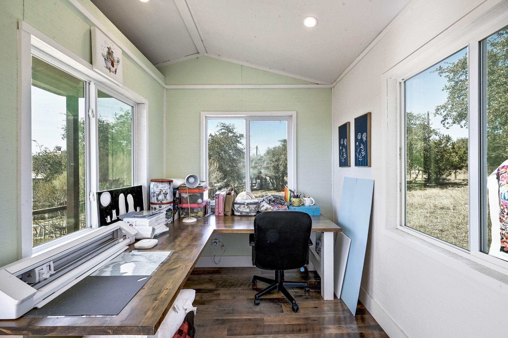 10105 Little Creek Circle Dripping Springs TX 78620