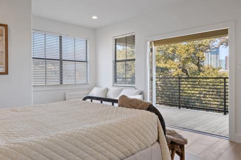 1018 Harwood Place Austin TX 78704