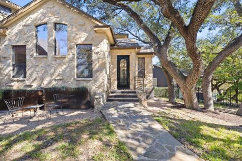 1018 Harwood Place Austin TX 78704