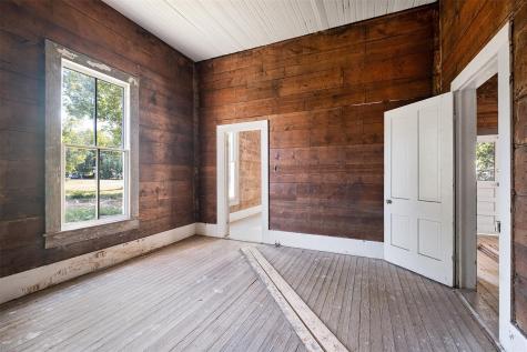 302 Washington Street Smithville TX 78957