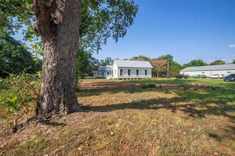 302 Washington Street Smithville TX 78957