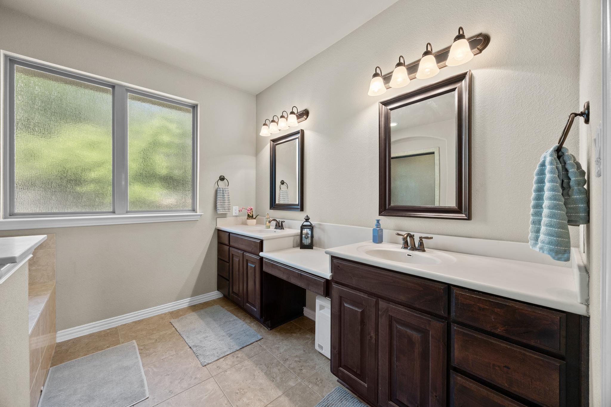2520 Thunder Horse Leander TX 78641