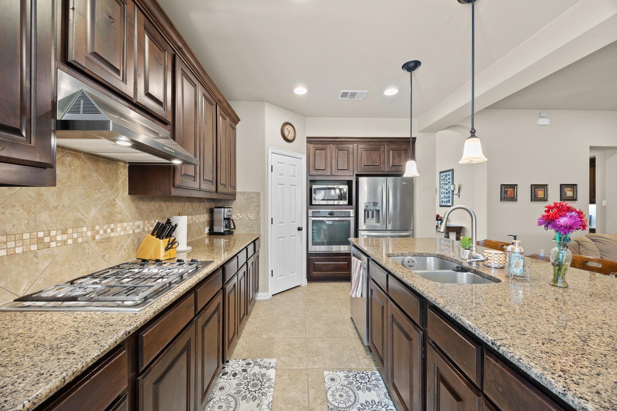 2520 Thunder Horse Leander TX 78641