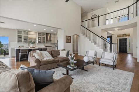 19215 White Horse Cove Spicewood TX 78669