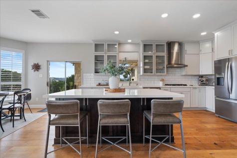 19215 White Horse Cove Spicewood TX 78669
