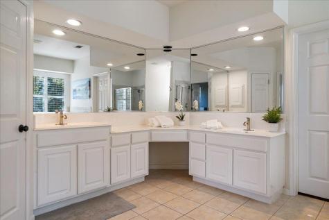 19215 White Horse Cove Spicewood TX 78669