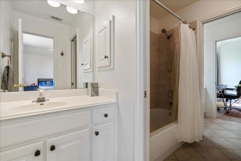 19215 White Horse Cove Spicewood TX 78669