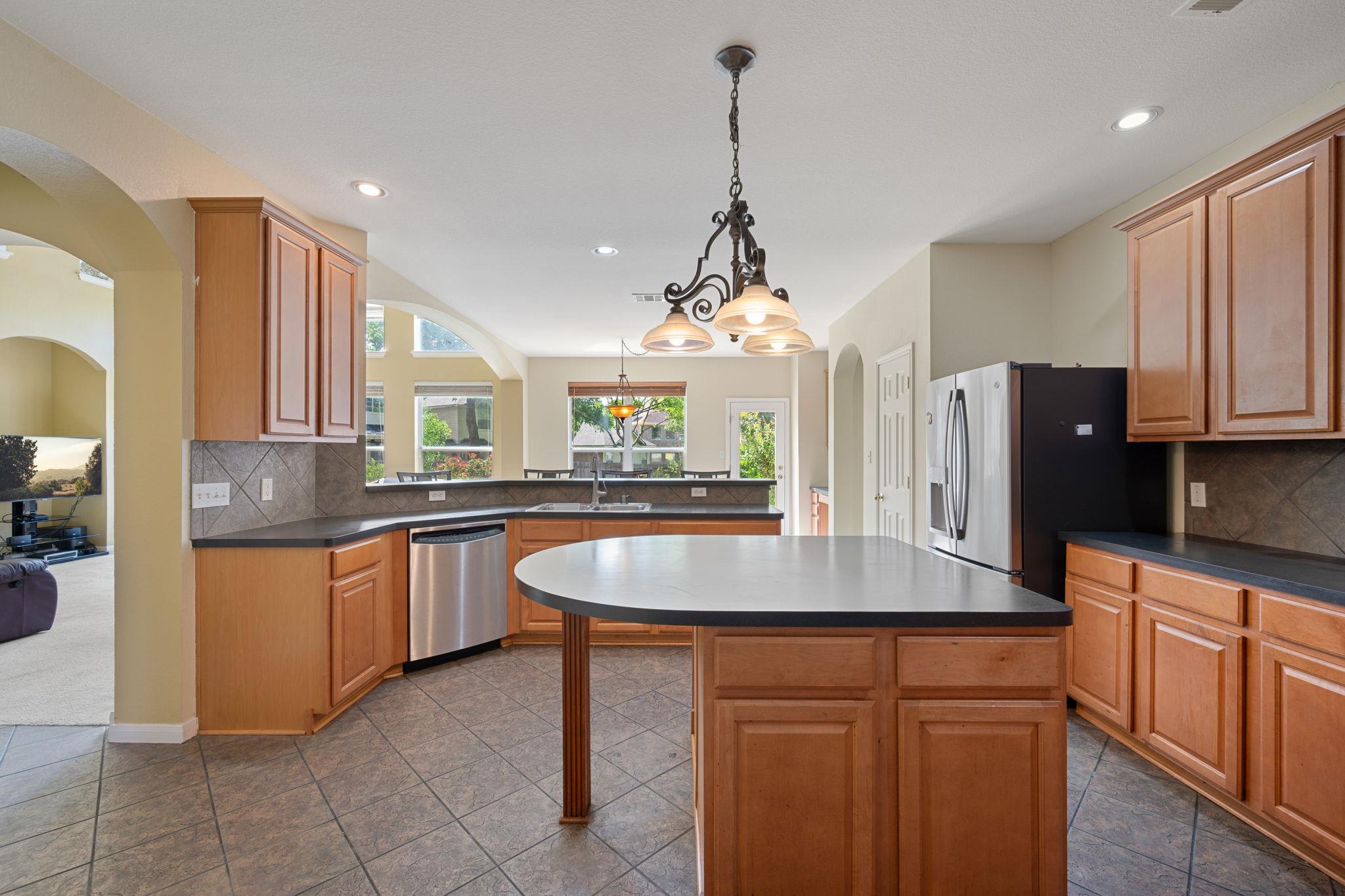 707 House Wren Loop Pflugerville TX 78660
