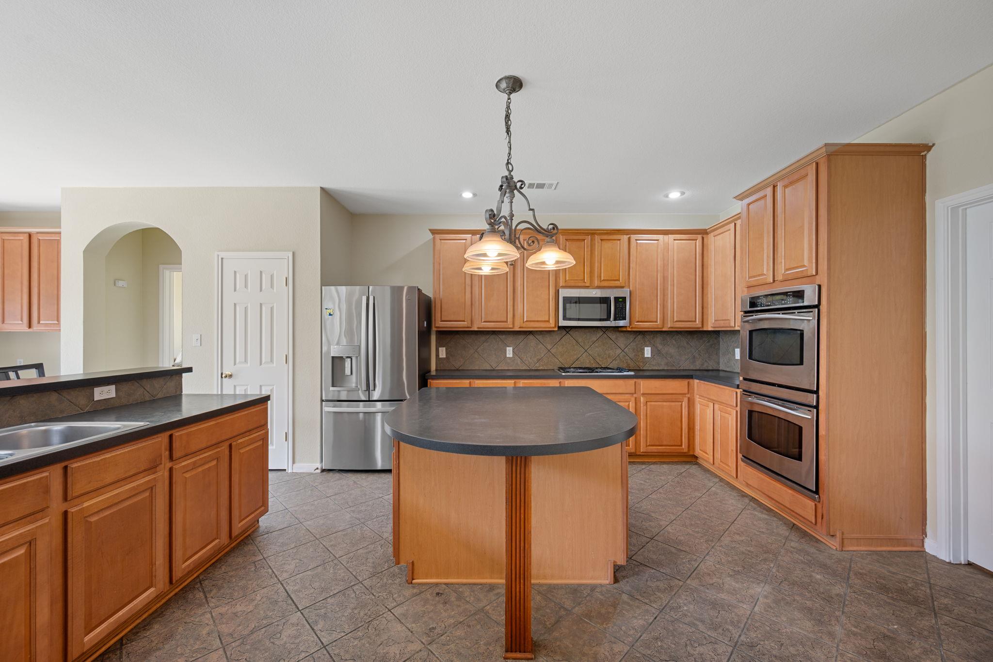 707 House Wren Loop Pflugerville TX 78660