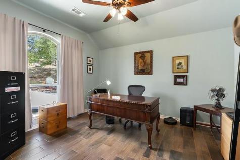906 Daviot Drive Spicewood TX 78669