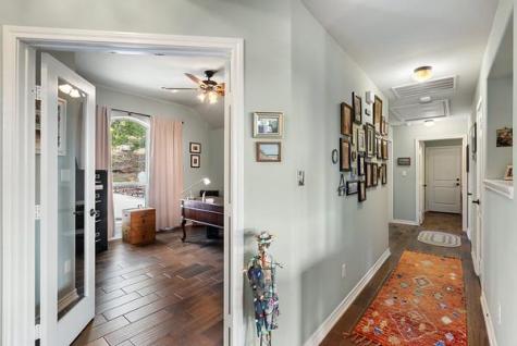 906 Daviot Drive Spicewood TX 78669