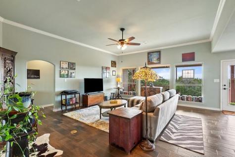 906 Daviot Drive Spicewood TX 78669