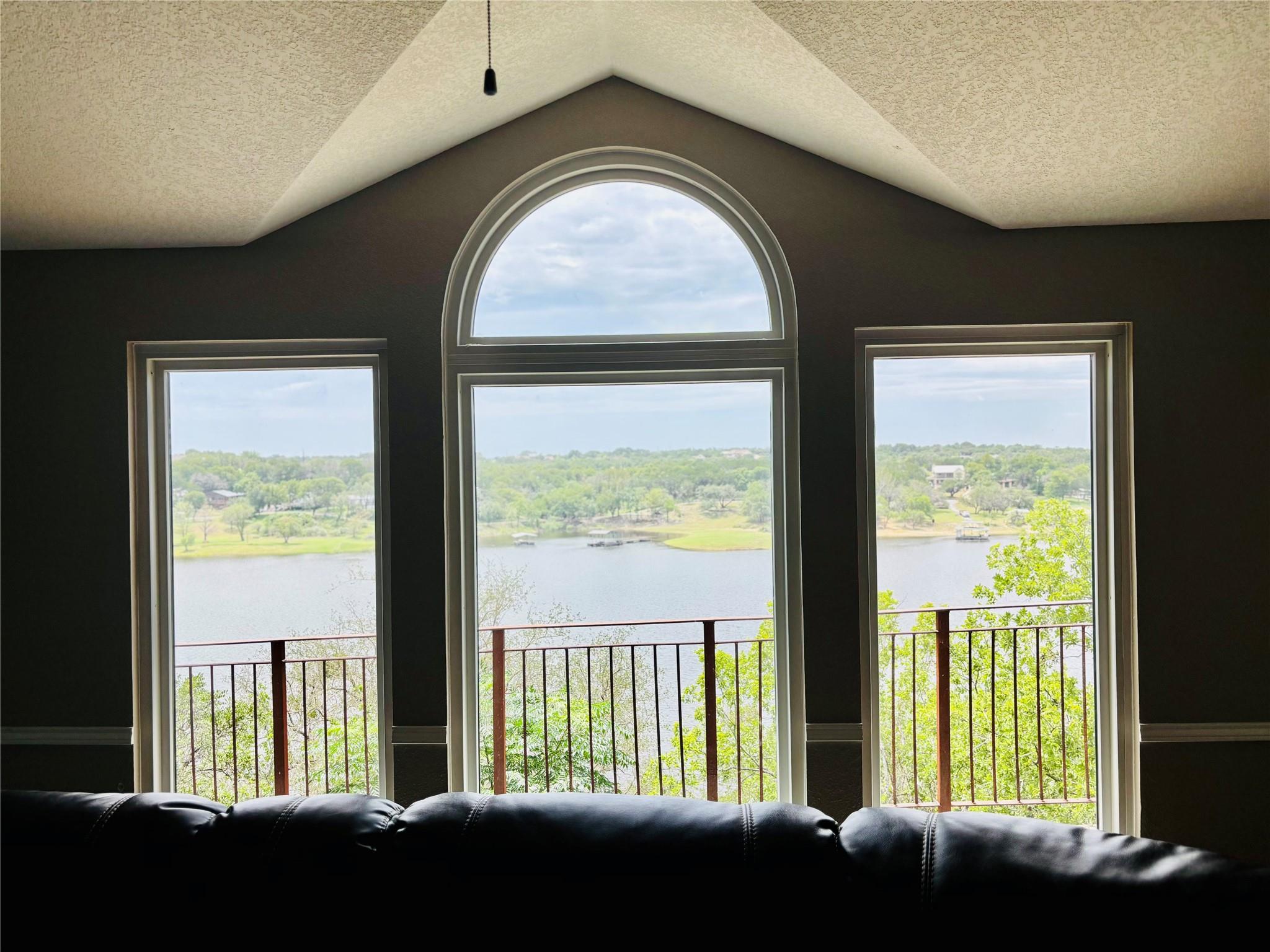 25409 Pedernales Point Drive Spicewood TX 78669