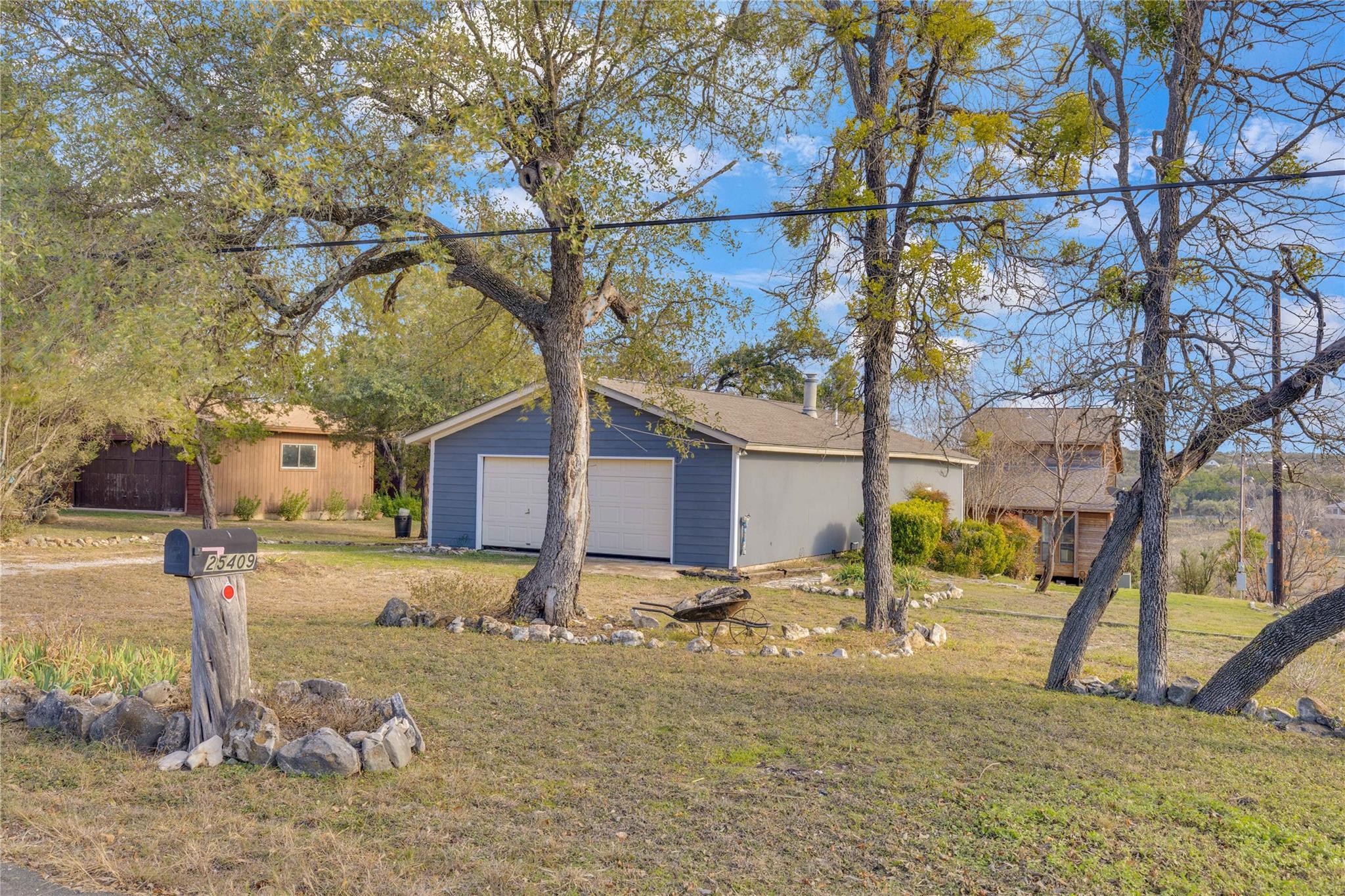 25409 Pedernales Point Drive Spicewood TX 78669