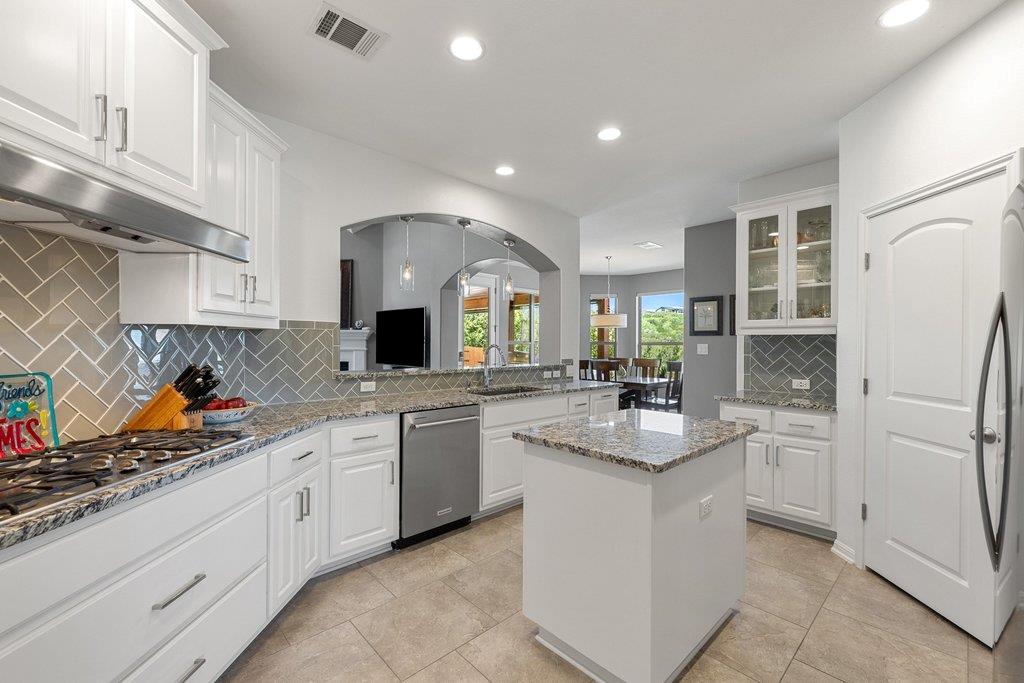 12333 Labrador Bay Court Austin TX 78732