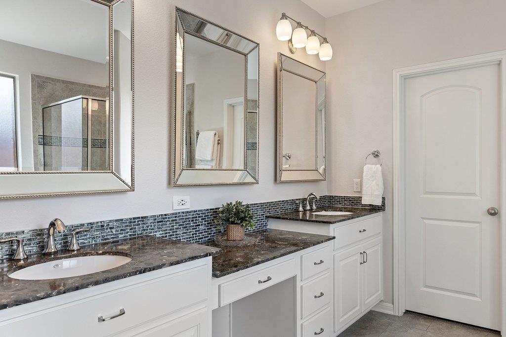 12333 Labrador Bay Court Austin TX 78732
