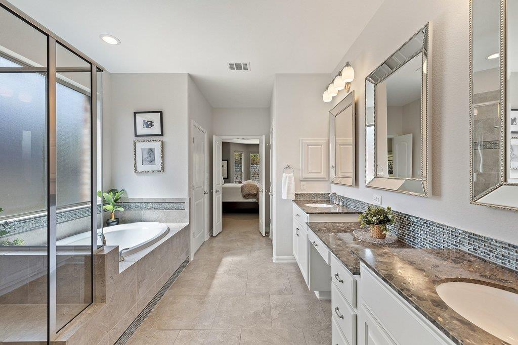 12333 Labrador Bay Court Austin TX 78732