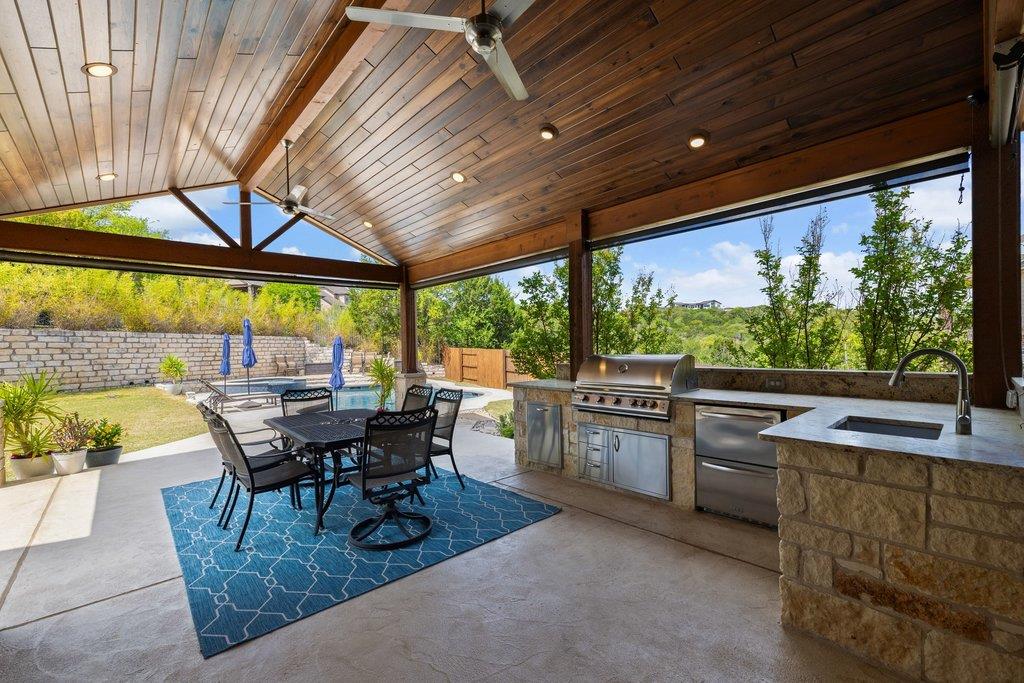 12333 Labrador Bay Court Austin TX 78732
