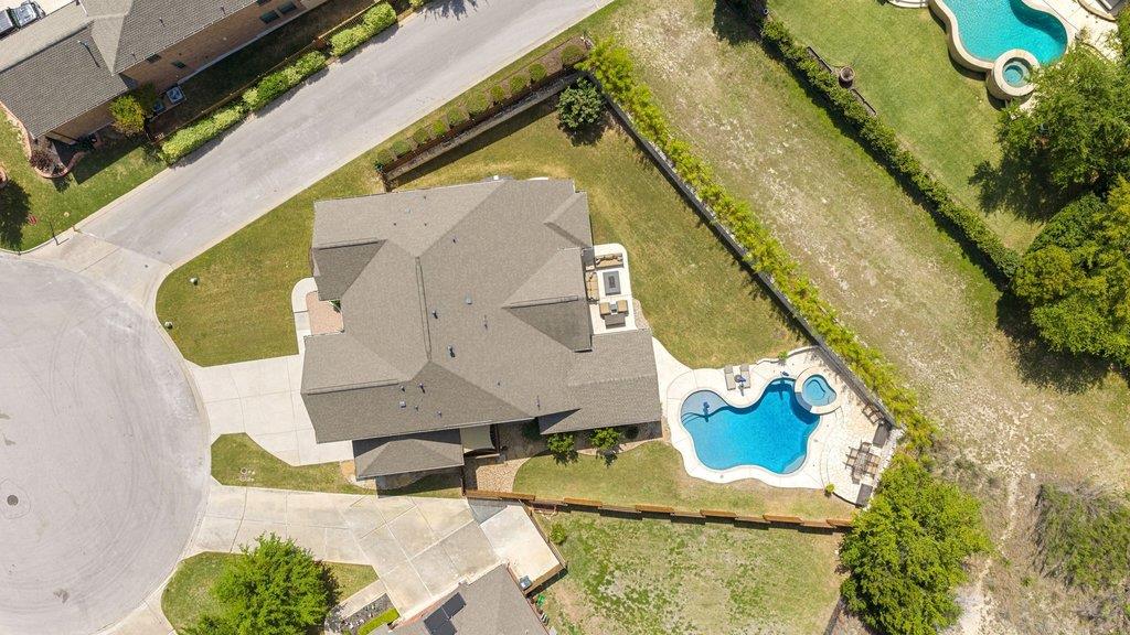 12333 Labrador Bay Court Austin TX 78732