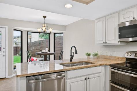 10704 Doering Lane Austin TX 78750