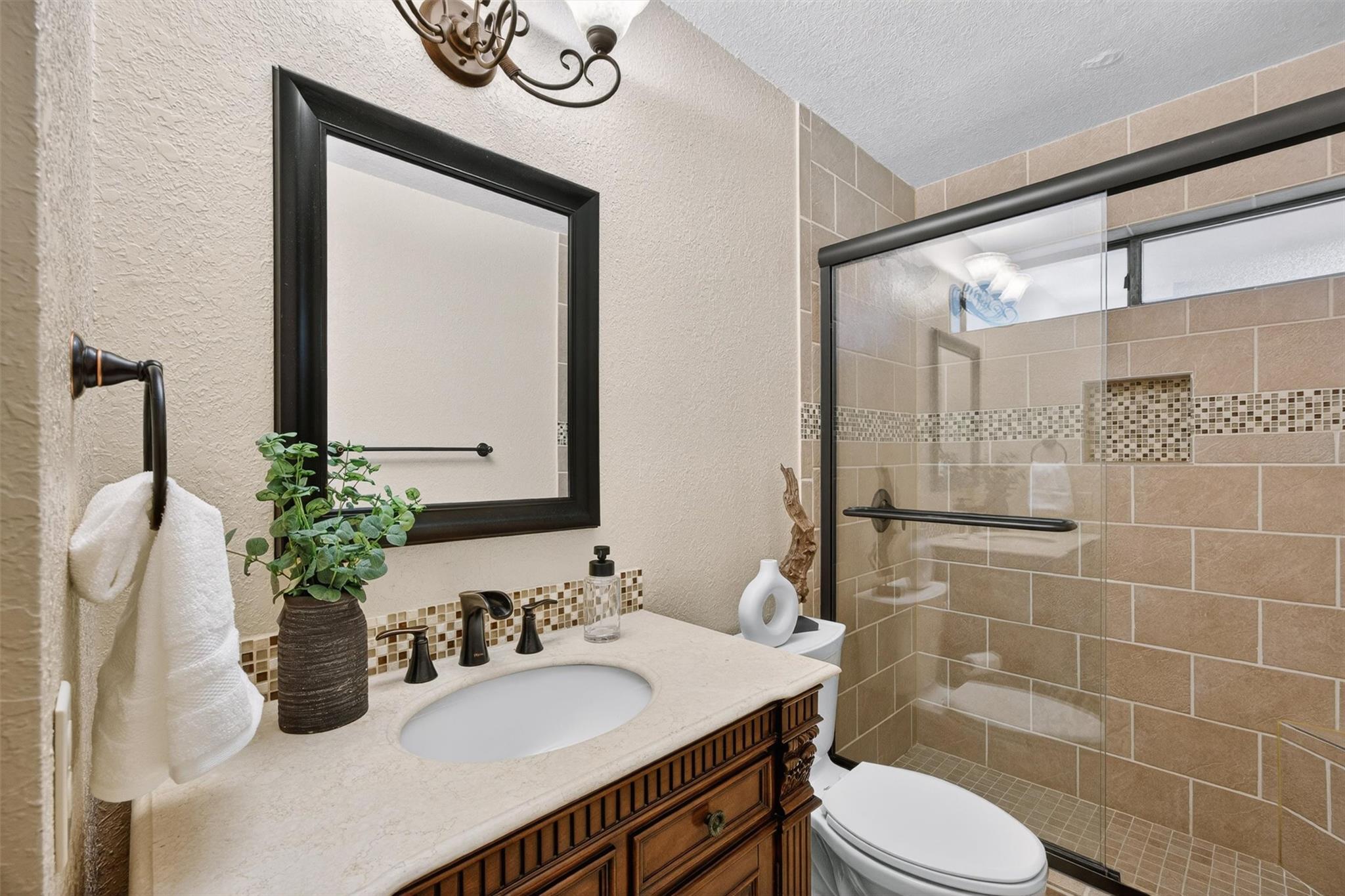 10704 Doering Lane Austin TX 78750
