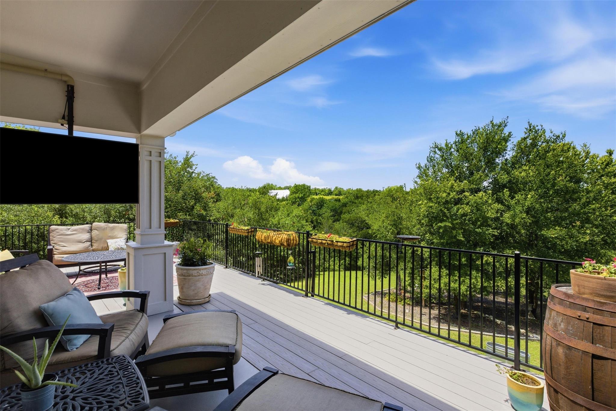 1804 Tanner Loop Taylor TX 76574