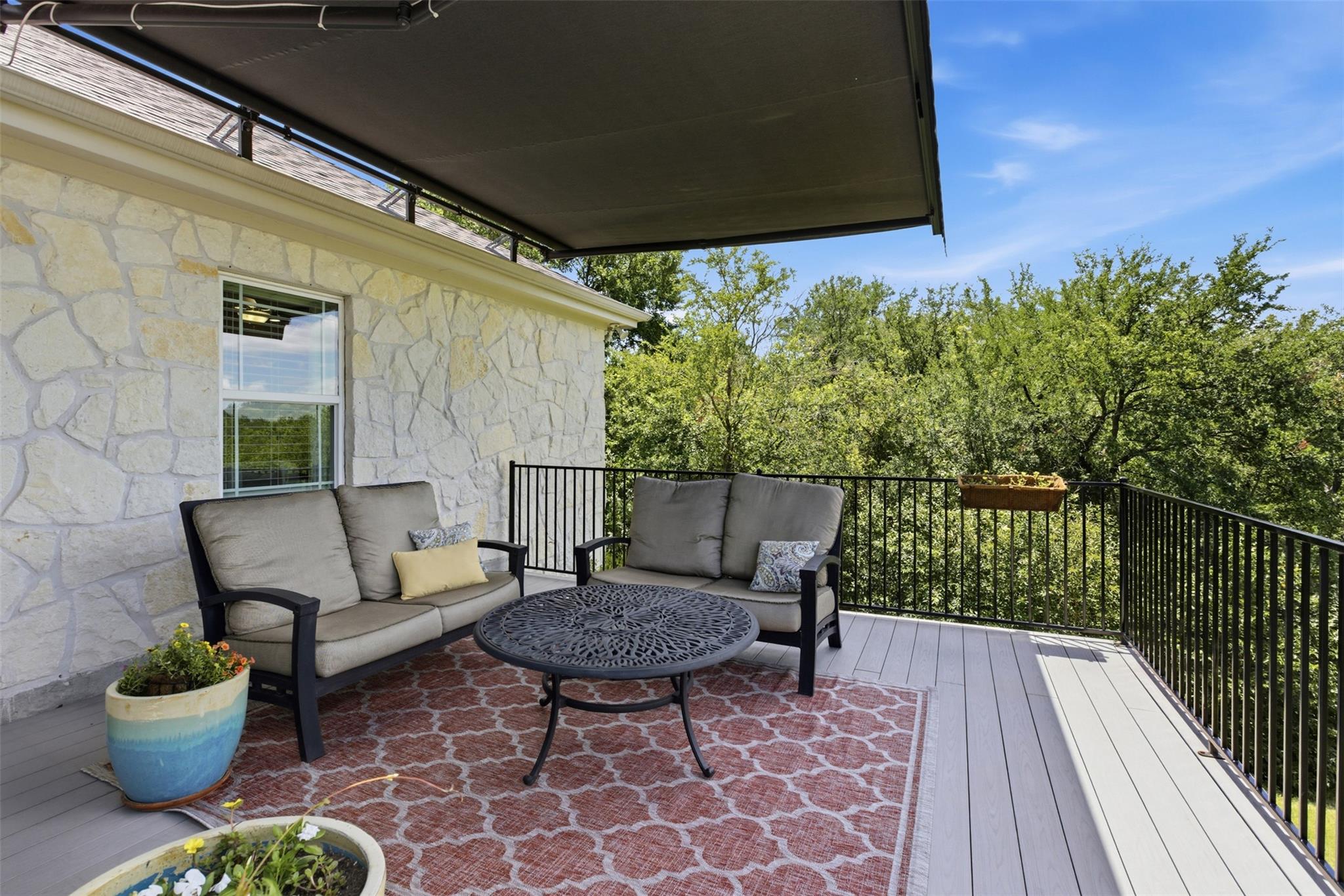 1804 Tanner Loop Taylor TX 76574