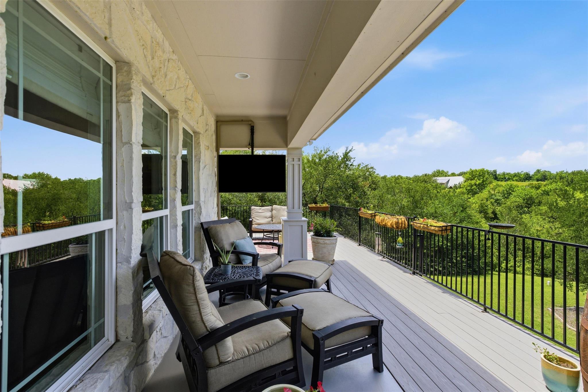 1804 Tanner Loop Taylor TX 76574