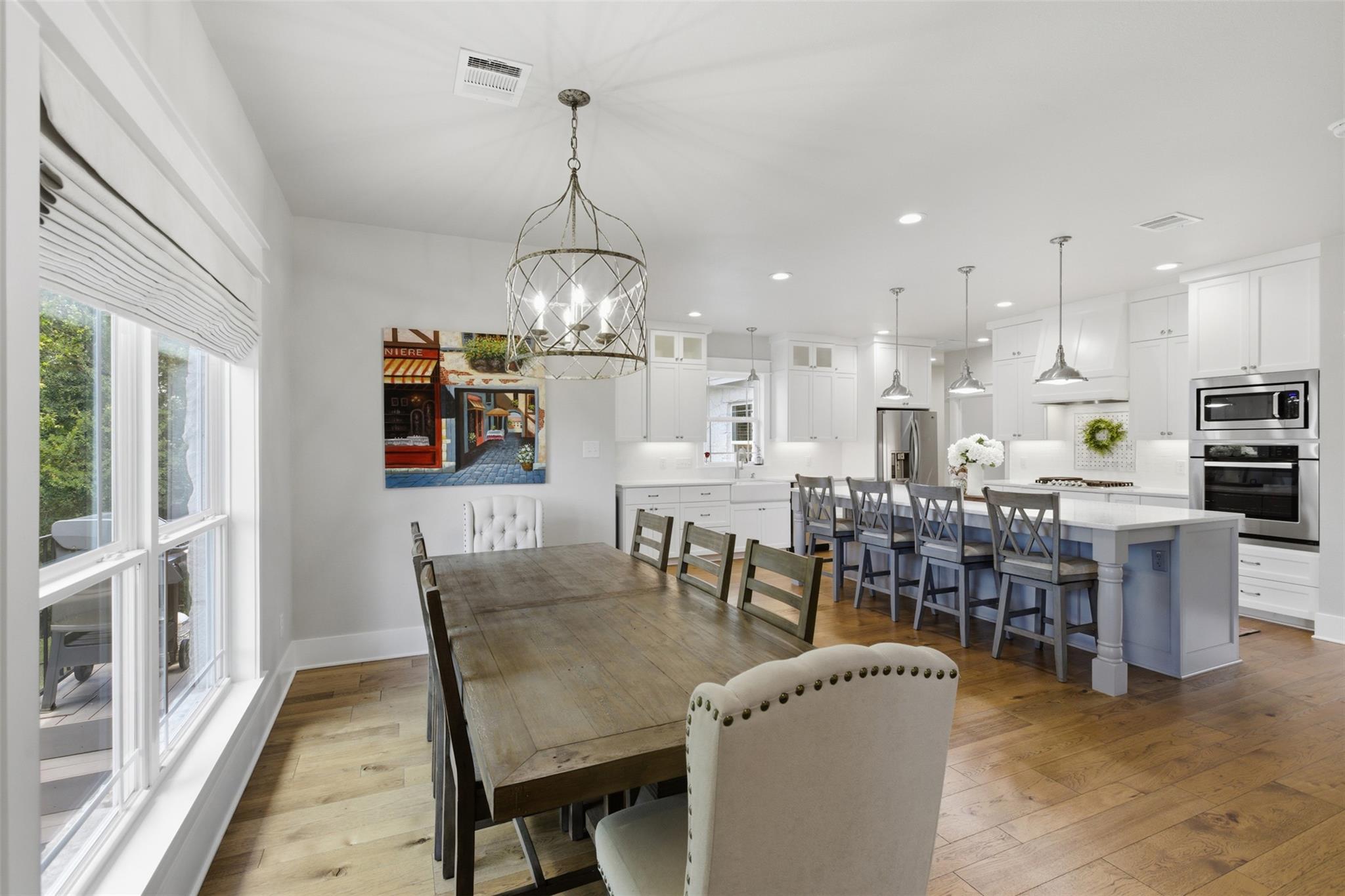 1804 Tanner Loop Taylor TX 76574