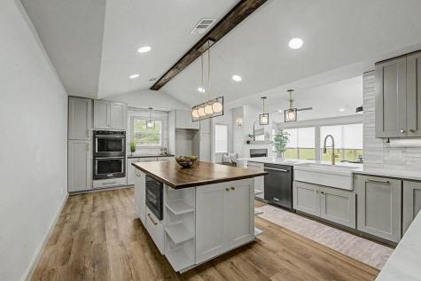 200 E Meadow Lane Wimberley TX 78676