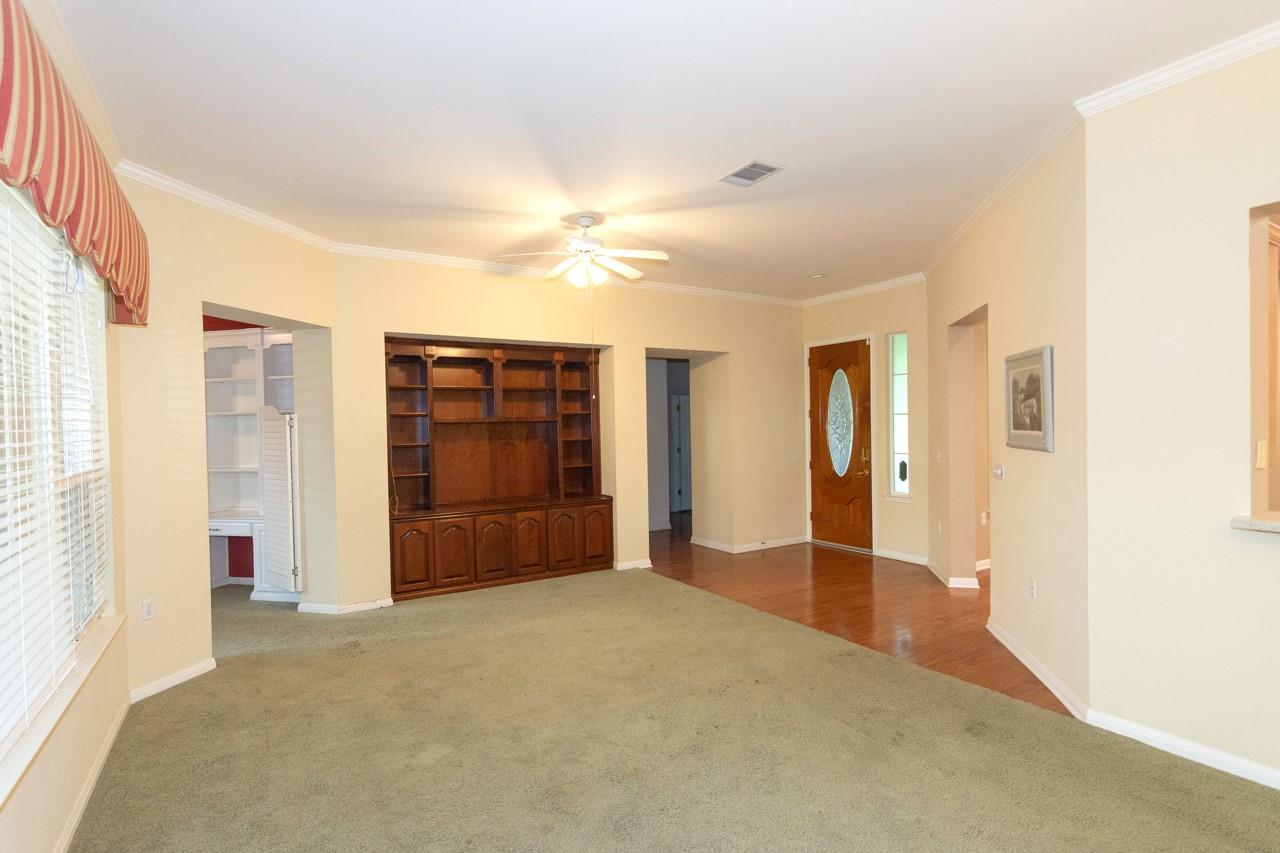 102 Harness Lane Georgetown TX 78633