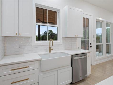 35 Whistling Wind Lane Wimberley TX 78676