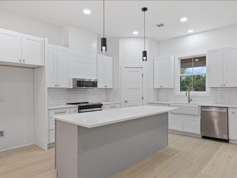 35 Whistling Wind Lane Wimberley TX 78676