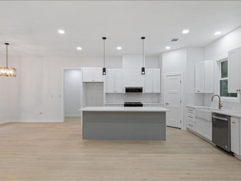 35 Whistling Wind Lane Wimberley TX 78676