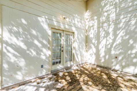 806 Saint Michael Street Gonzales TX 78629