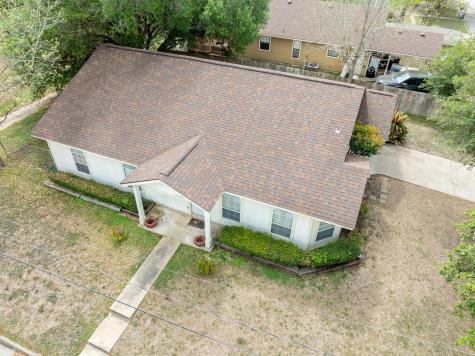 806 Saint Michael Street Gonzales TX 78629