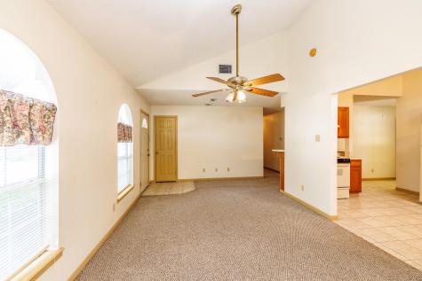 806 Saint Michael Street Gonzales TX 78629