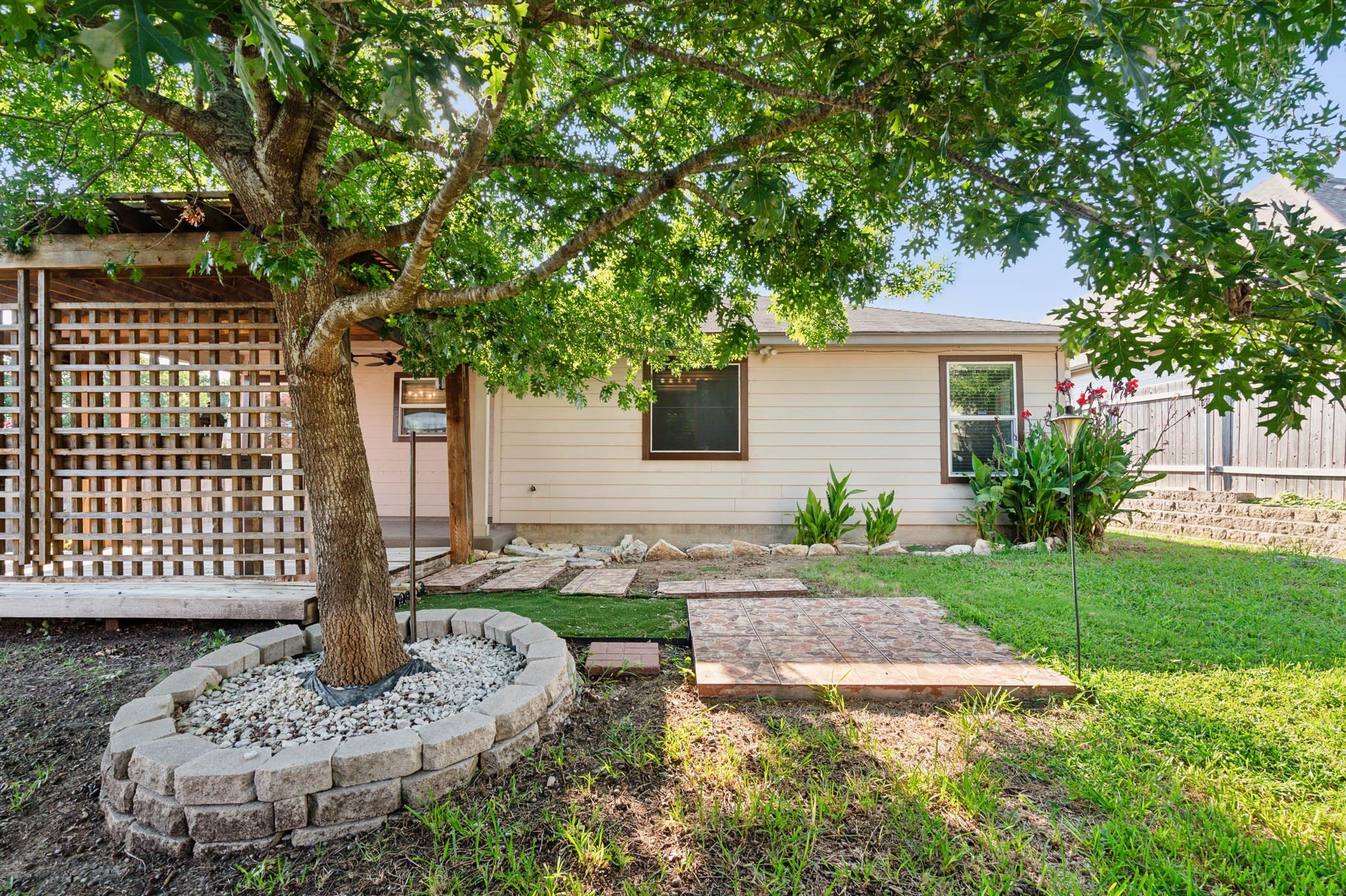 1315 Four Seasons Farm Drive Kyle TX 78640