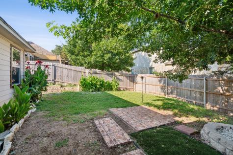 1315 Four Seasons Farm Drive Kyle TX 78640