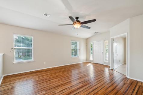 1315 Four Seasons Farm Drive Kyle TX 78640