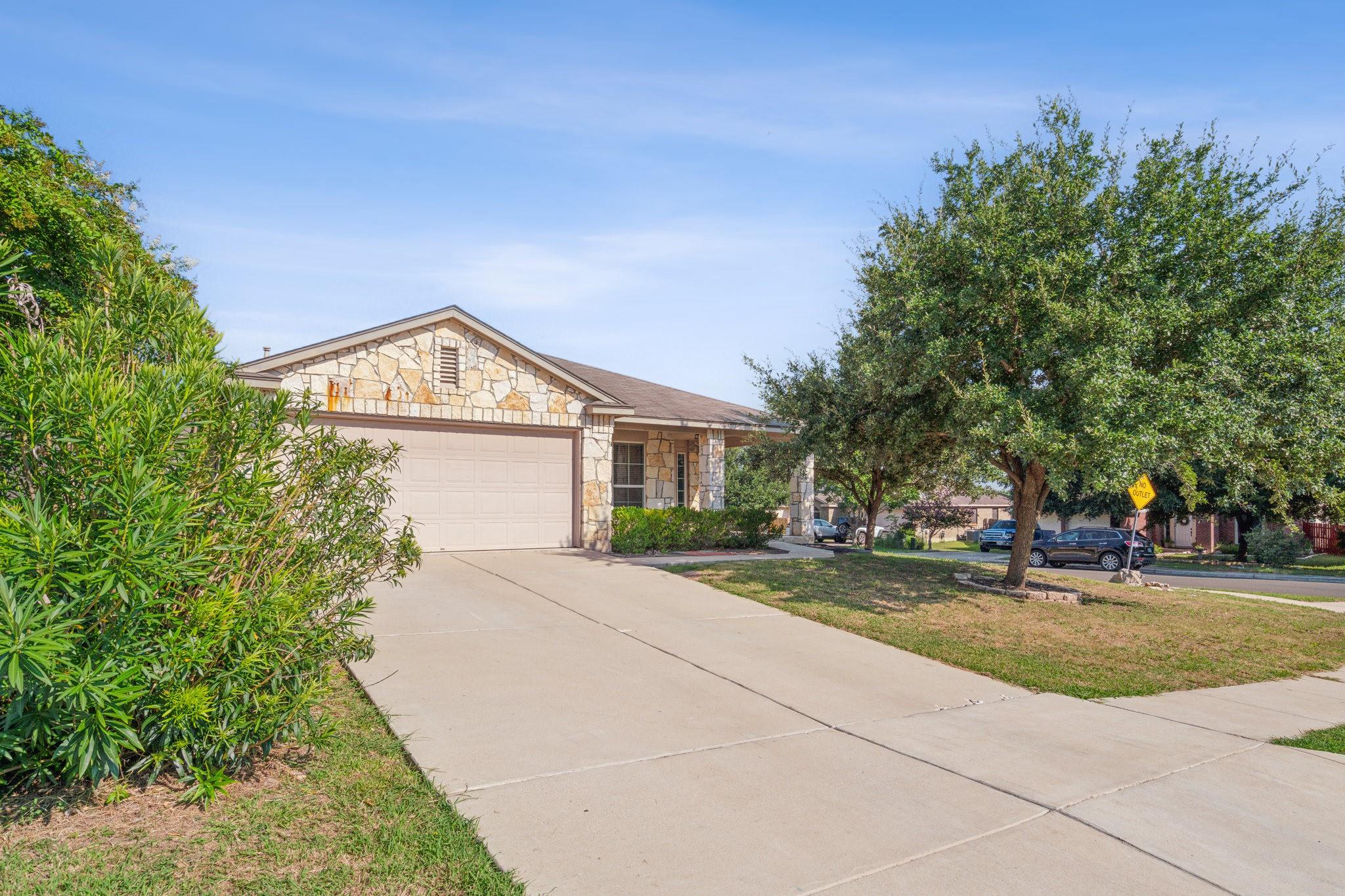1315 Four Seasons Farm Drive Kyle TX 78640