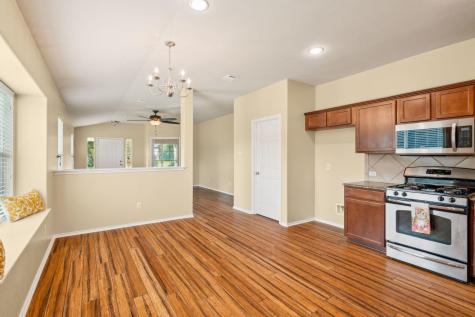 1315 Four Seasons Farm Drive Kyle TX 78640