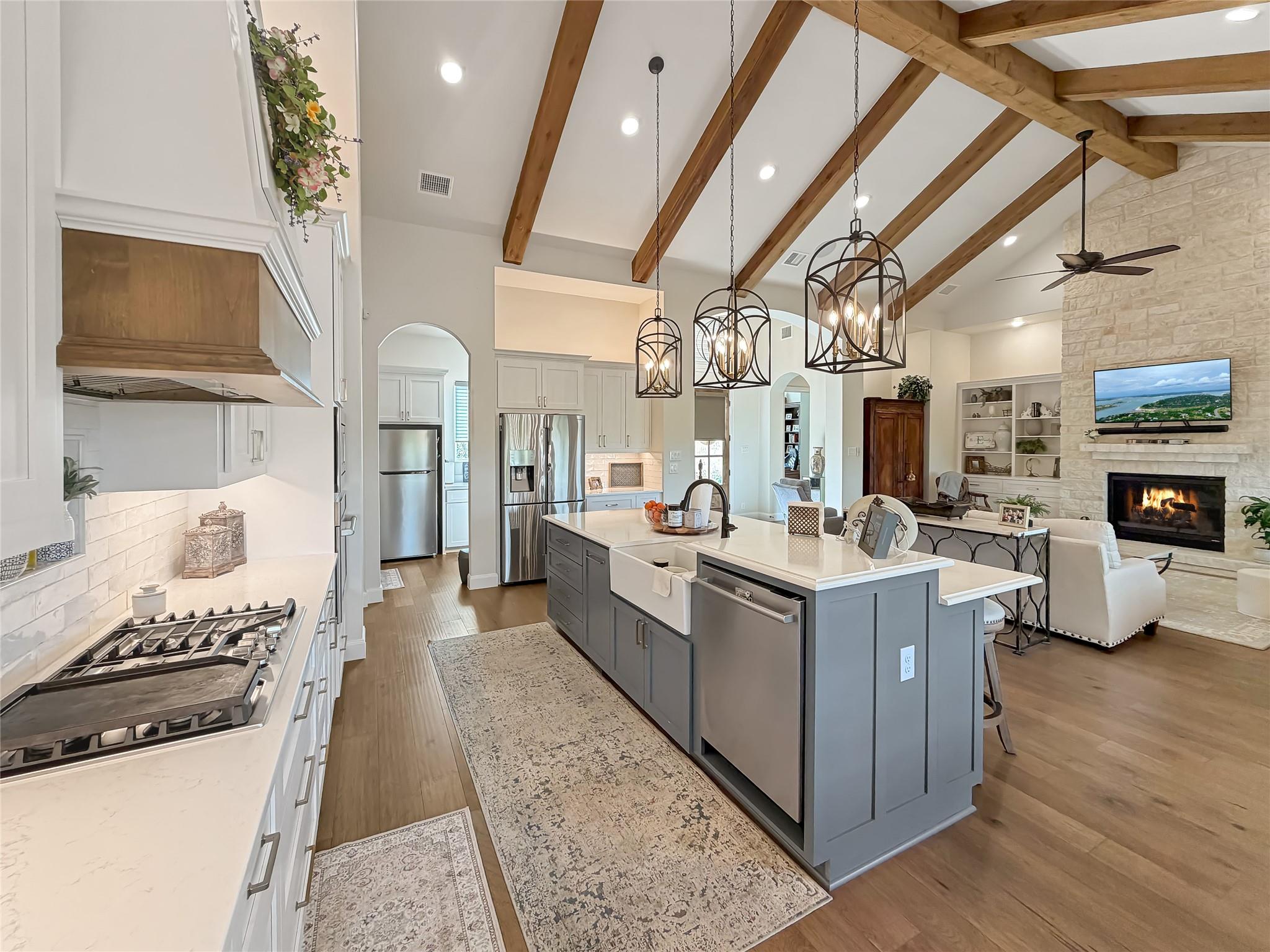 631 Angelica Vista Canyon Lake TX 78133
