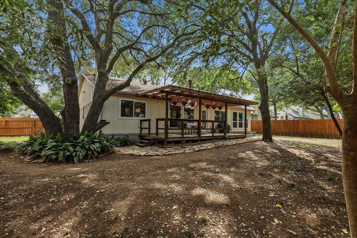 4202 Oak Creek Drive Austin TX 78727