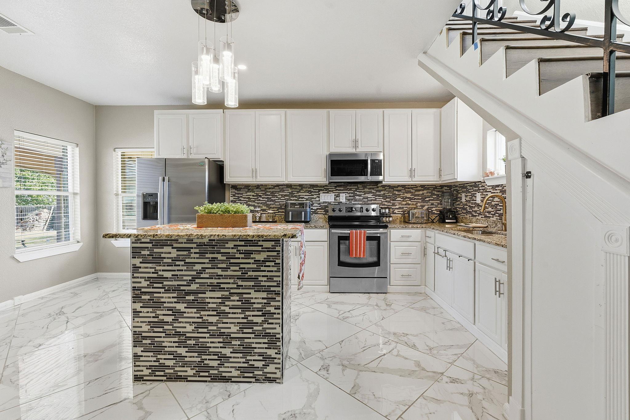 169 Ridgetop Road Buda TX 78610